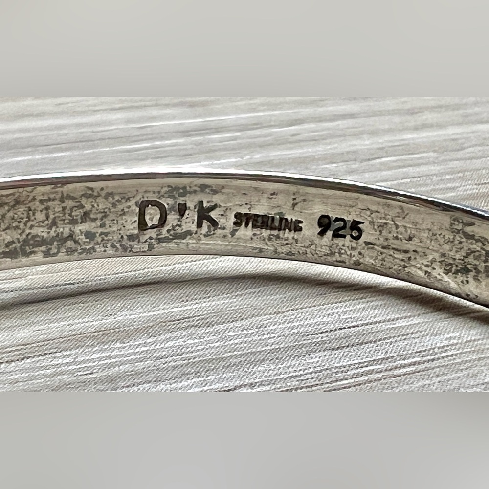 Vintage Designer Signed DK Sterling Silver & Brass Hook Bangle Bracelet - Picture 5 of 7